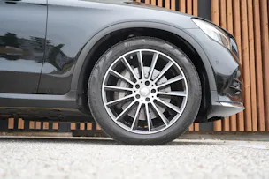 MERCEDES-BENZ GLC 250 d AMG LINE 4MATIC 9G-TRONIC l 204 PS