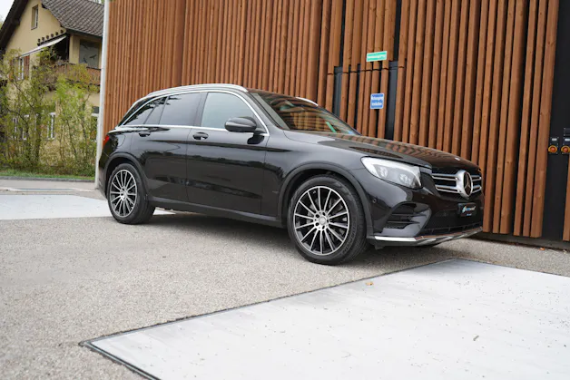 MERCEDES-BENZ GLC 250 d AMG LINE 4MATIC 9G-TRONIC l 204 PS