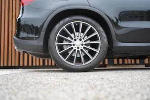 MERCEDES-BENZ GLC 250 d AMG LINE 4MATIC 9G-TRONIC l 204 PS