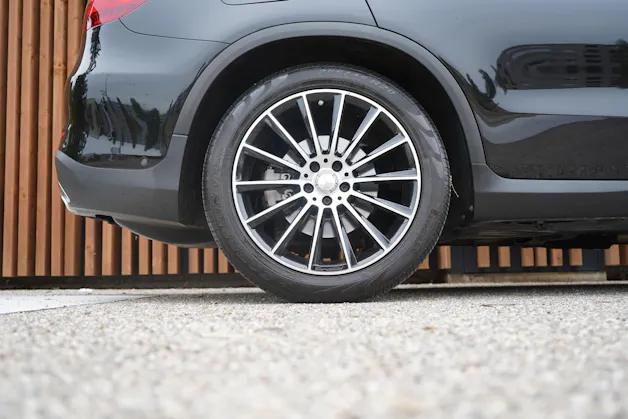 MERCEDES-BENZ GLC 250 d AMG LINE 4MATIC 9G-TRONIC l 204 PS
