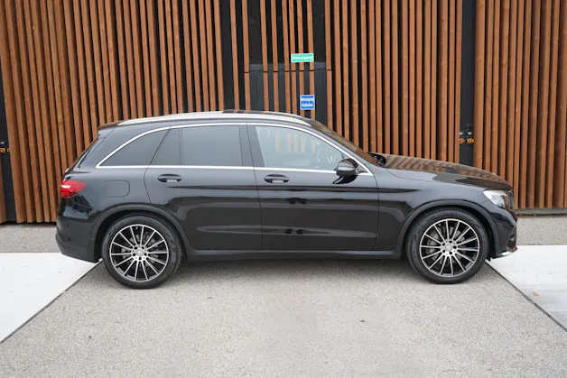 MERCEDES-BENZ GLC 250 d AMG LINE 4MATIC 9G-TRONIC l 204 PS