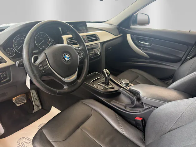 BMW 330d xDrive Touring Steptronic