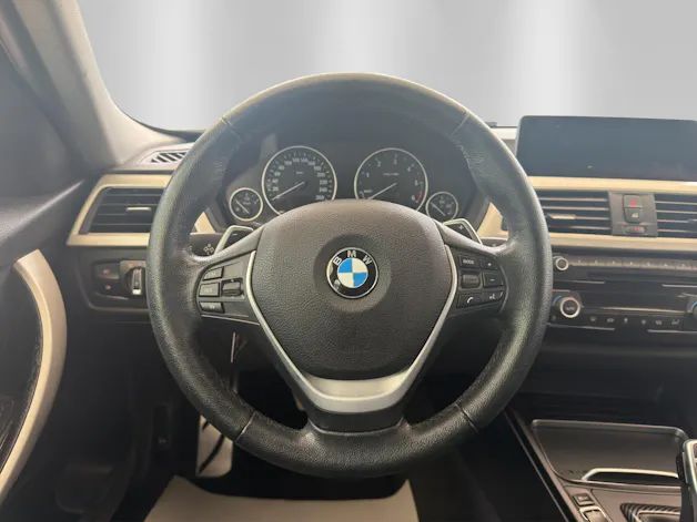 BMW 330d xDrive Touring Steptronic