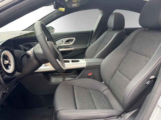 MERCEDES-BENZ CLA 200 8G-DCT 4Matic