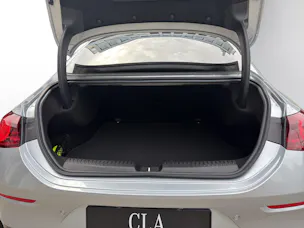 MERCEDES-BENZ CLA 200 8G-DCT 4Matic