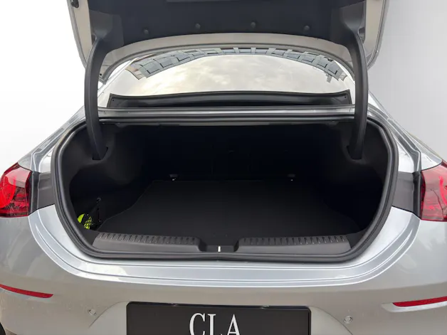 MERCEDES-BENZ CLA 200 8G-DCT 4Matic