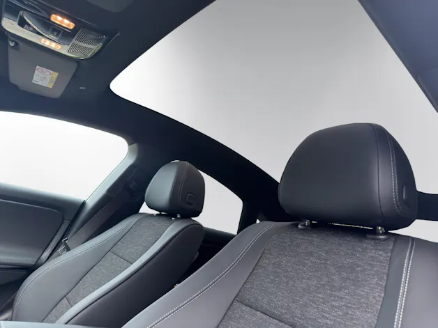 MERCEDES-BENZ CLA 200 8G-DCT 4Matic