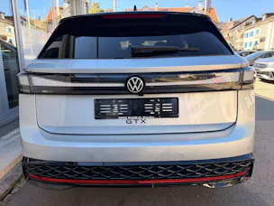 VW ID.7 TOURER GTX 340 PS 4MOTION *** VOLLAUSSTATTUG IN SCALE SILVER ***