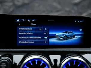 MERCEDES-BENZ CLA 200 AMG Line 7G-DCT *Facelift*Assistenten*Amientenbeleuchtung*