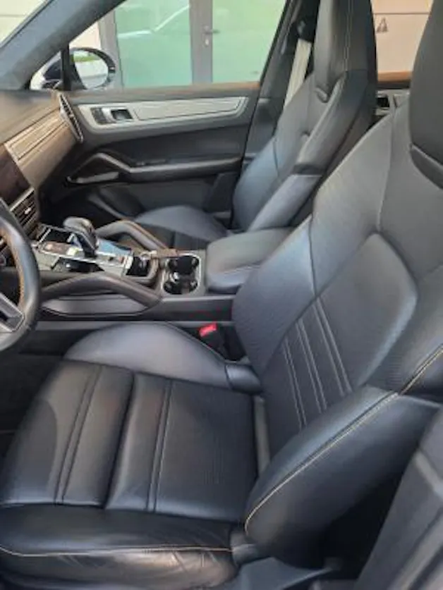 PORSCHE Cayenne GTS Coupé