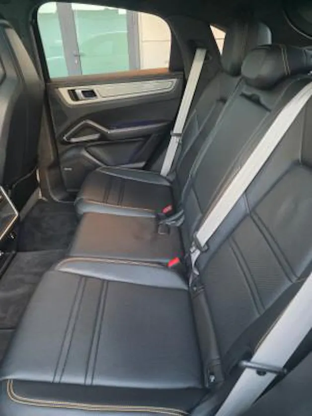 PORSCHE Cayenne GTS Coupé