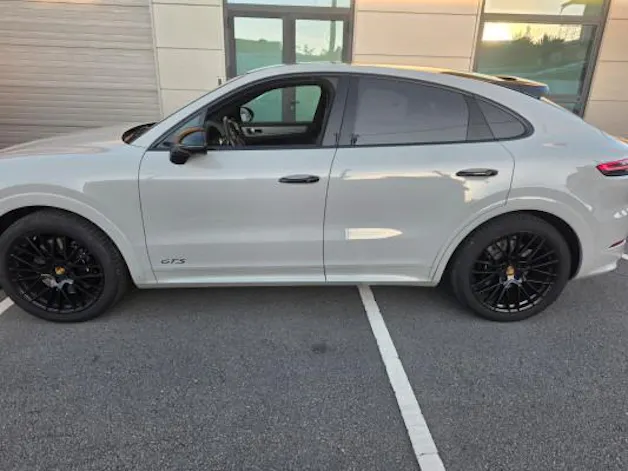 PORSCHE Cayenne GTS Coupé
