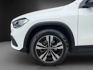 MERCEDES-BENZ GLA 250 4Matic Progressive 8G-DCT