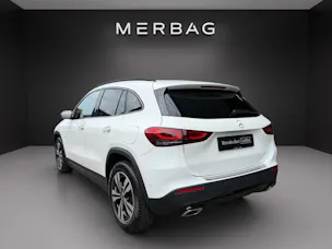 MERCEDES-BENZ GLA 250 4Matic Progressive 8G-DCT