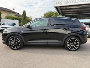 OPEL Grandland X 1.6 Hybrid4 Ultimate Automatik