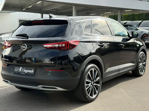 OPEL Grandland X 1.6 Hybrid4 Ultimate Automatik