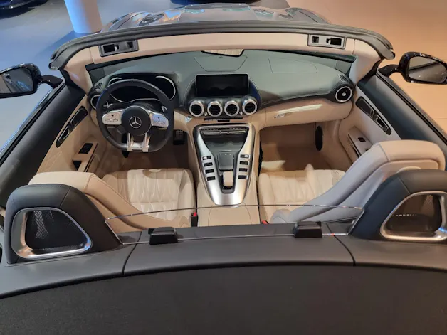 MERCEDES-BENZ AMG GT Roadster - 530 PS V8 Biturbo