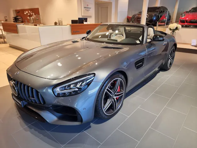 MERCEDES-BENZ AMG GT Roadster - 530 PS V8 Biturbo