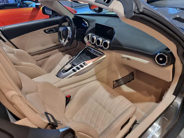 MERCEDES-BENZ AMG GT Roadster - 530 PS V8 Biturbo