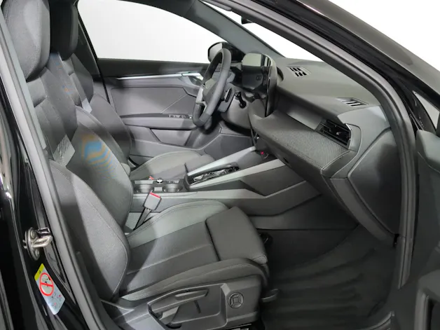 AUDI A3 Sportback TFSI 85 kW Ambition S-tronic