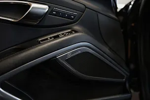PORSCHE 911 Turbo S PDK