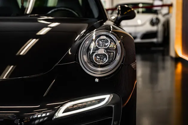 PORSCHE 911 Turbo S PDK