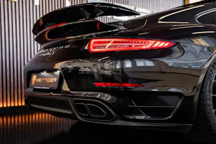 PORSCHE 911 Turbo S PDK
