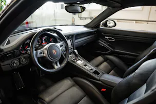 PORSCHE 911 Turbo S PDK