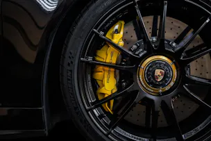 PORSCHE 911 Turbo S PDK
