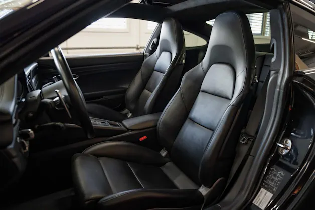 PORSCHE 911 Turbo S PDK