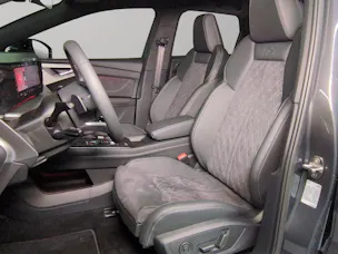 AUDI Q4 e-tron SUV quattro performance Swiss Ski