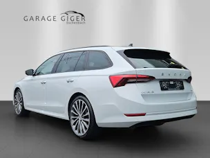 SKODA Octavia Combi 2.0 TDI DSG Style 4x4