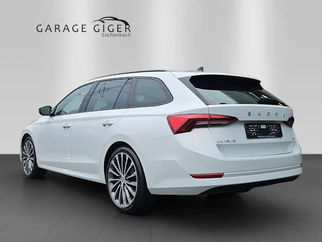 SKODA Octavia Combi 2.0 TDI DSG Style 4x4
