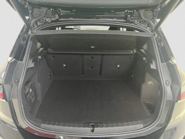 BMW 2er Reihe U06 Active Tourer 230e xDrive paddles