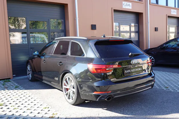 AUDI A4 Avant 2.0 TFSI quattro - "CH Auto * Toit Ouvrant * Cuir/Alcantara * Son Bang&Olufsen * Sièges Electriques Chauffants"