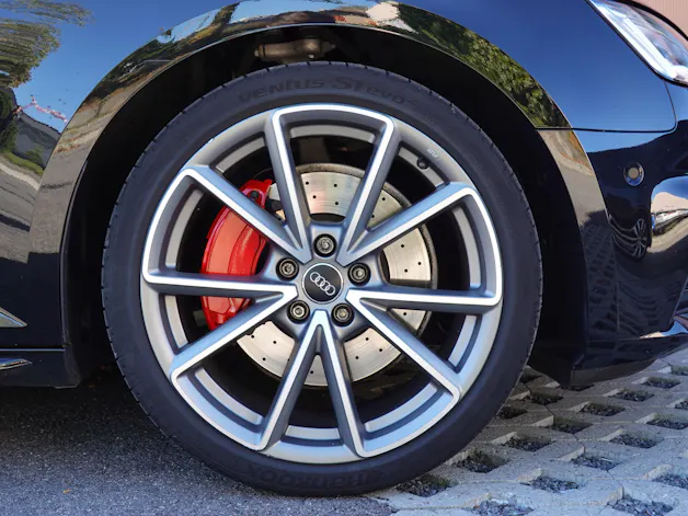 AUDI A4 Avant 2.0 TFSI quattro - "CH Auto * Toit Ouvrant * Cuir/Alcantara * Son Bang&Olufsen * Sièges Electriques Chauffants"