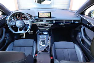 AUDI A4 Avant 2.0 TFSI quattro - "CH Auto * Toit Ouvrant * Cuir/Alcantara * Son Bang&Olufsen * Sièges Electriques Chauffants"