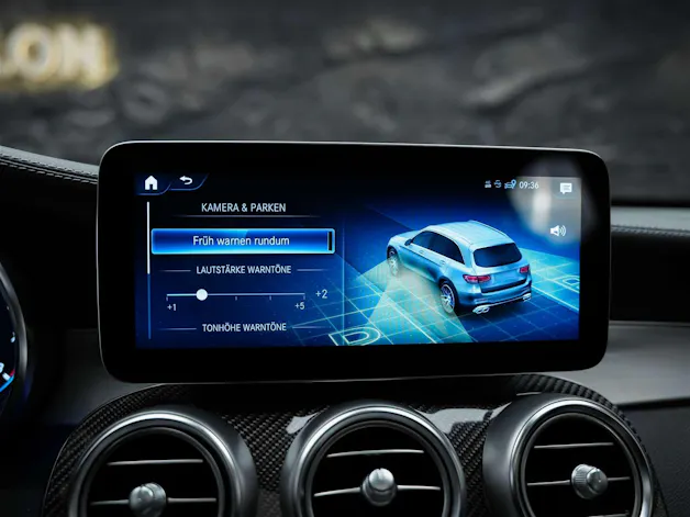 MERCEDES-BENZ GLC 63 S AMG 4Matic 9G-Tronic *CH Fahrzeug*Panorama*Sitzbelüftung*Head Up*