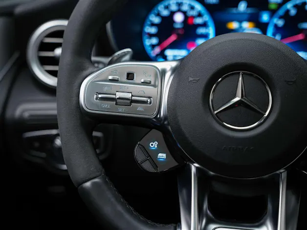 MERCEDES-BENZ GLC 63 S AMG 4Matic 9G-Tronic *CH Fahrzeug*Panorama*Sitzbelüftung*Head Up*