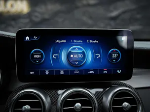 MERCEDES-BENZ GLC 63 S AMG 4Matic 9G-Tronic *CH Fahrzeug*Panorama*Sitzbelüftung*Head Up*