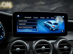 MERCEDES-BENZ GLC 63 S AMG 4Matic 9G-Tronic *CH Fahrzeug*Panorama*Sitzbelüftung*Head Up*