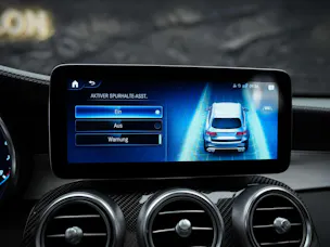 MERCEDES-BENZ GLC 63 S AMG 4Matic 9G-Tronic *CH Fahrzeug*Panorama*Sitzbelüftung*Head Up*