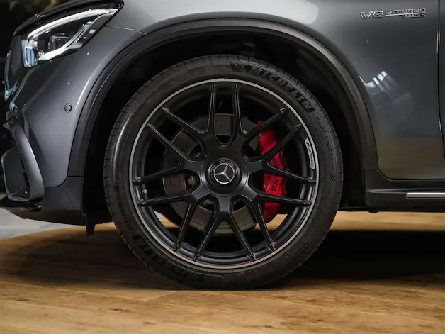 MERCEDES-BENZ GLC 63 S AMG 4Matic 9G-Tronic *CH Fahrzeug*Panorama*Sitzbelüftung*Head Up*