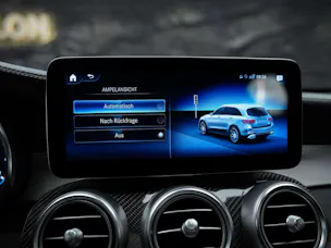 MERCEDES-BENZ GLC 63 S AMG 4Matic 9G-Tronic *CH Fahrzeug*Panorama*Sitzbelüftung*Head Up*