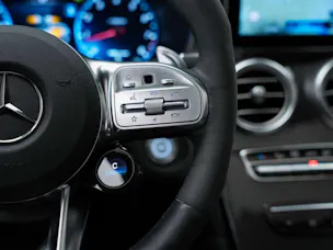 MERCEDES-BENZ GLC 63 S AMG 4Matic 9G-Tronic *CH Fahrzeug*Panorama*Sitzbelüftung*Head Up*