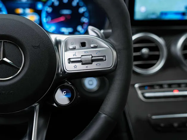 MERCEDES-BENZ GLC 63 S AMG 4Matic 9G-Tronic *CH Fahrzeug*Panorama*Sitzbelüftung*Head Up*