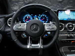MERCEDES-BENZ GLC 63 S AMG 4Matic 9G-Tronic *CH Fahrzeug*Panorama*Sitzbelüftung*Head Up*