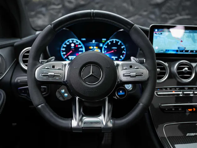 MERCEDES-BENZ GLC 63 S AMG 4Matic 9G-Tronic *CH Fahrzeug*Panorama*Sitzbelüftung*Head Up*