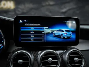 MERCEDES-BENZ GLC 63 S AMG 4Matic 9G-Tronic *CH Fahrzeug*Panorama*Sitzbelüftung*Head Up*