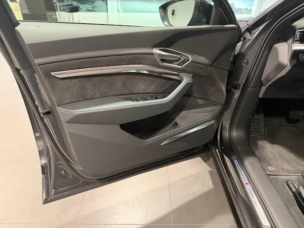 AUDI e-tron 50 S Line quattro